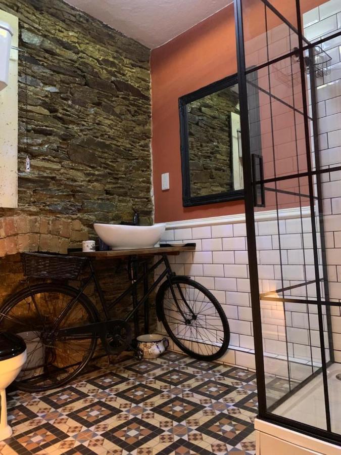 The Attic Apartment At Number 54 Ilfracombe Extérieur photo